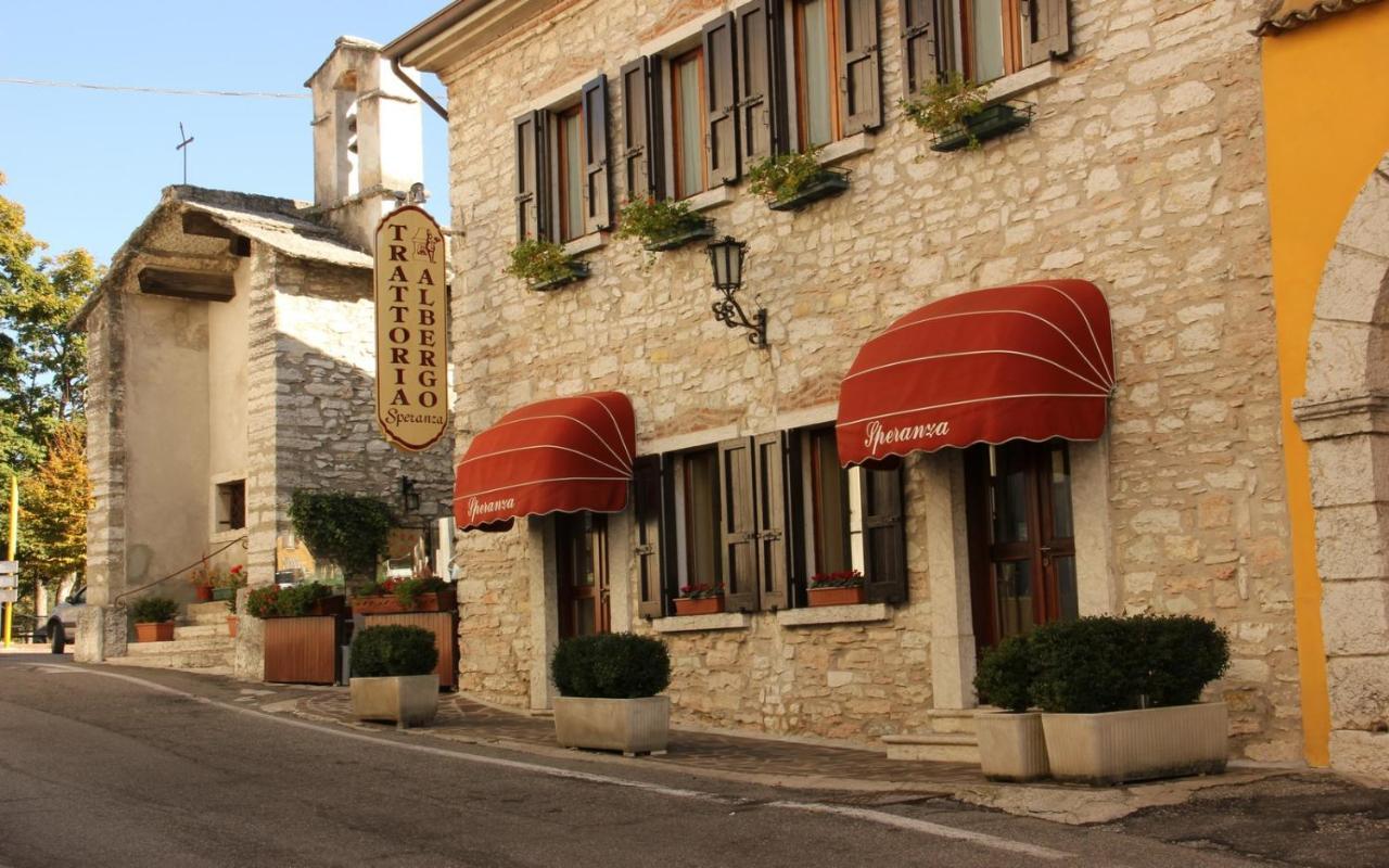 Spiazzi Di Caprino Albergo Speranza Spiazzi Di Monte Baldo מראה חיצוני תמונה